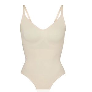 NEW SKIMS Sculpting Thong Shaping Bodysuit Shapewear Sand L XL